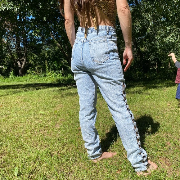 1980s Frederick's of Hollywood vintage acid wash cut out jeans - Picture 5 of 9